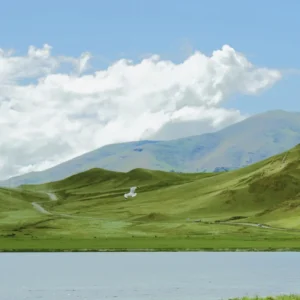 Shore of Yamdrok Lake in Tibet